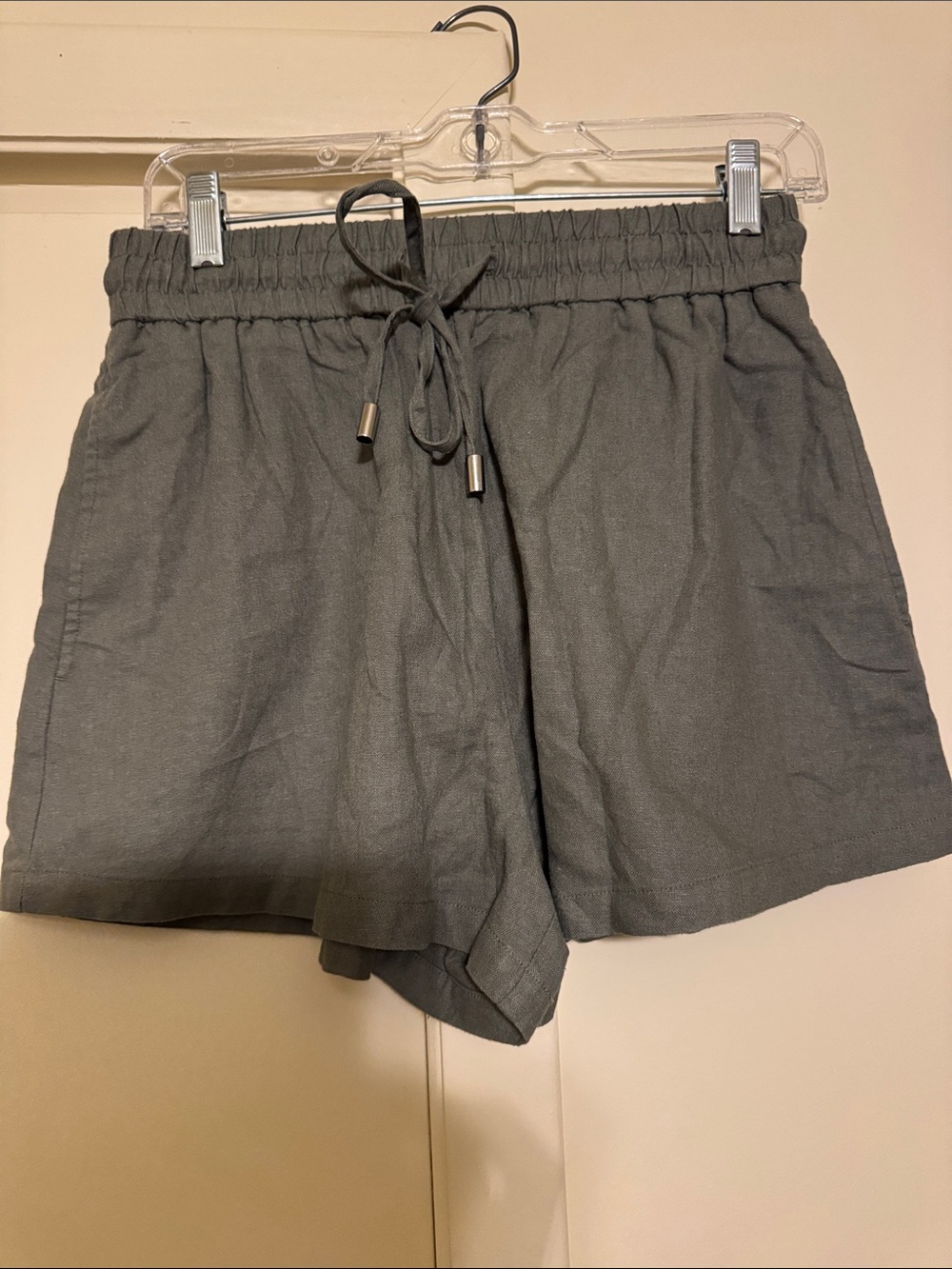 Zara Women's Olive Green Drawstring Shorts